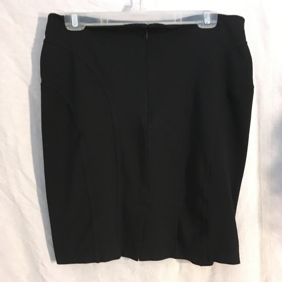 EUC Black Skirt sz L made by XINLONG GARMENT CO. - Picture 6 of 10